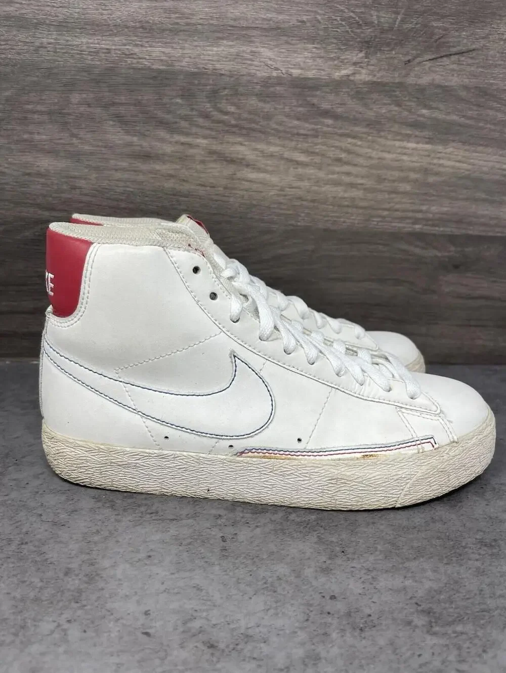 Nike Blazer Mid Sneakers Womens Size 8 White Red Athletic Trainer
